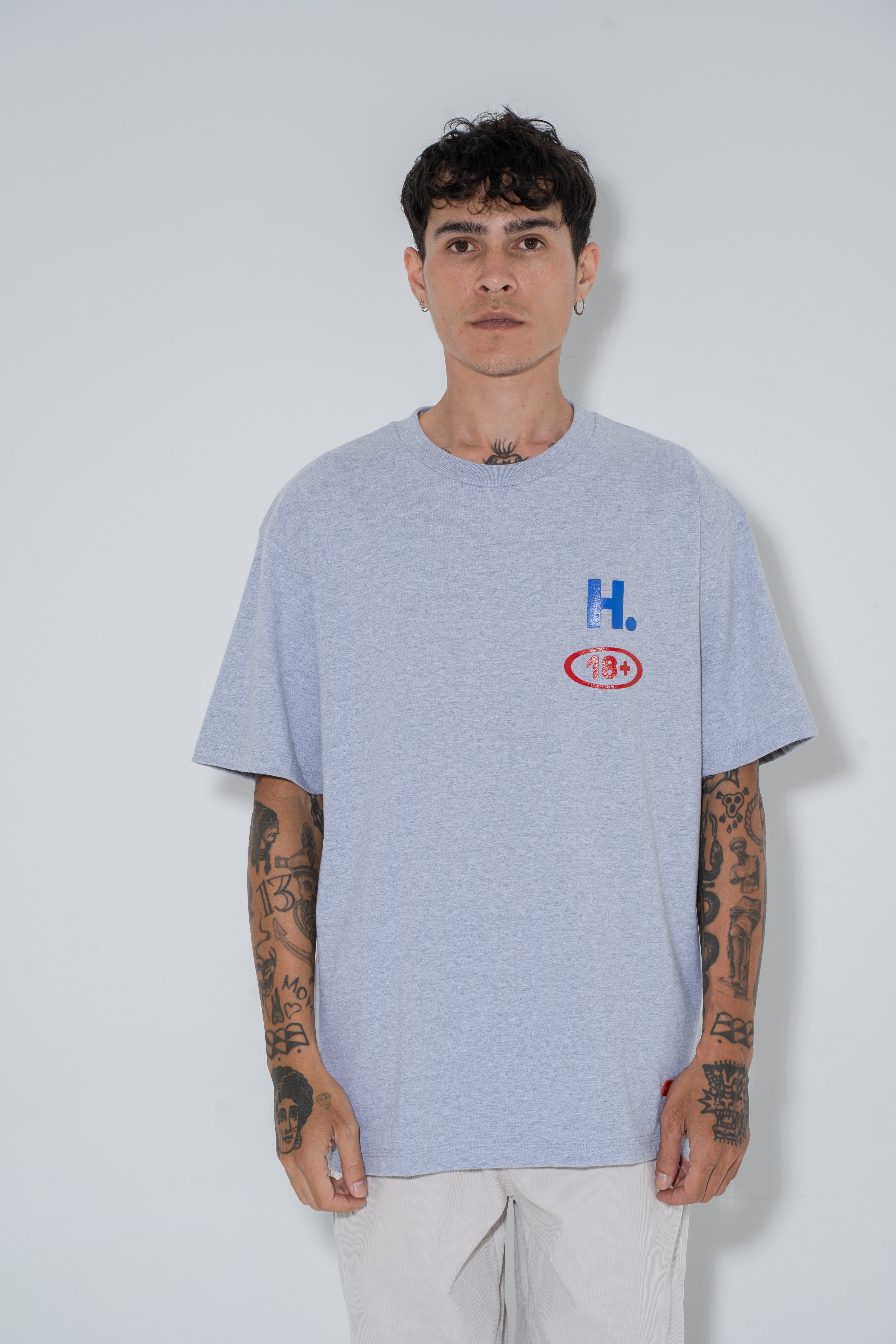 COCKTAIL CLUB TEE - GREY